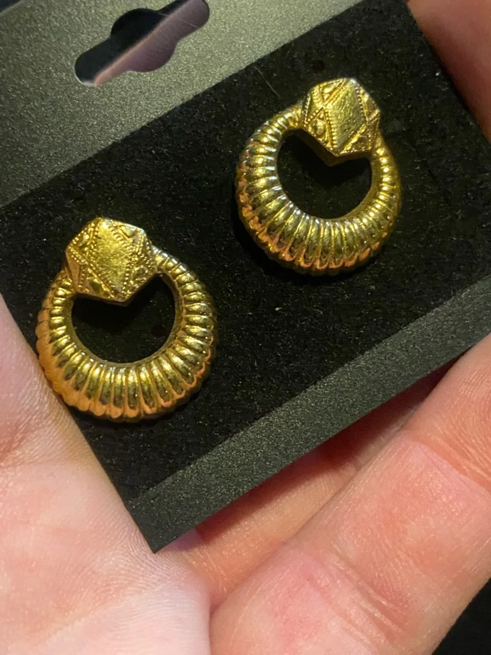 GOLD VINTAGE knocker style hoops(gold tone) - Picture 6 of 8